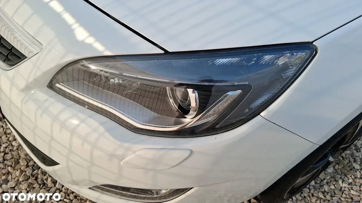 Opel Astra 1.4 Turbo Innovation - 11