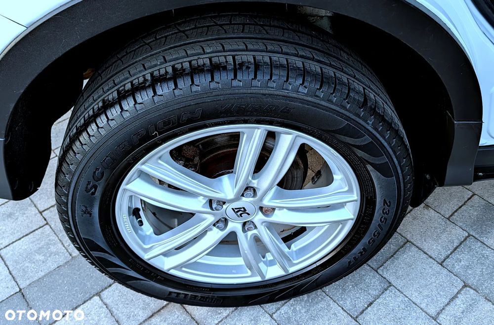 Ford Kuga 1.6 EcoBoost 2x4 Titanium - 28