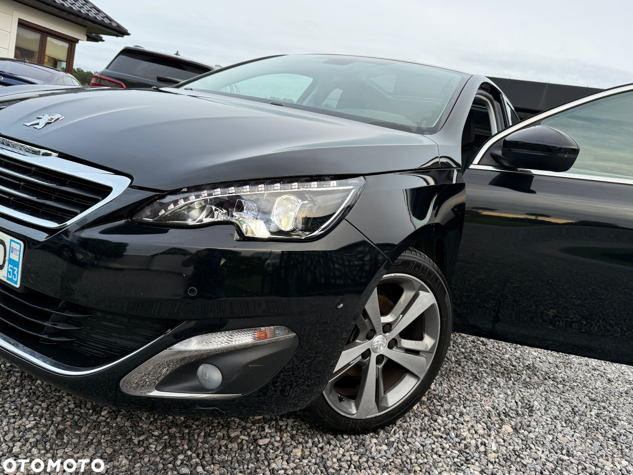 Peugeot 308 1.6 BlueHDi Allure S&S - 32