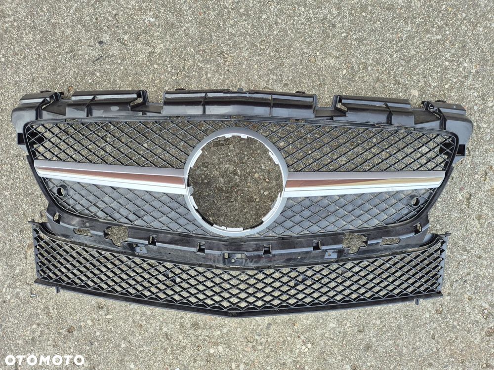Mercedes SLK 172 11- grill kratka atrapa - 1