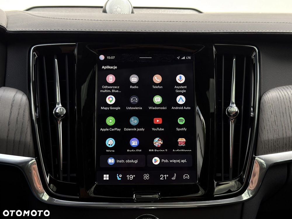 Volvo V90 Cross Country - 31