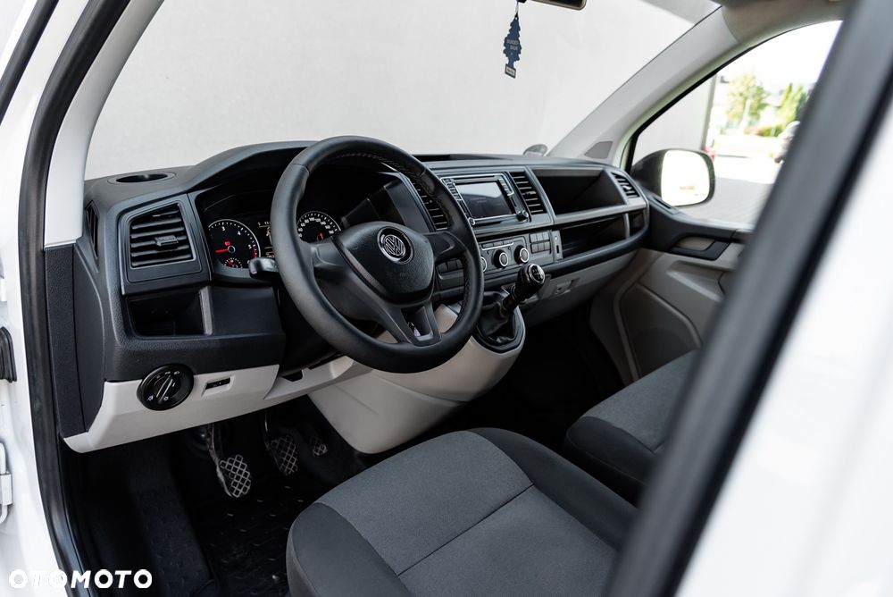 Volkswagen Transporter T6 - 17