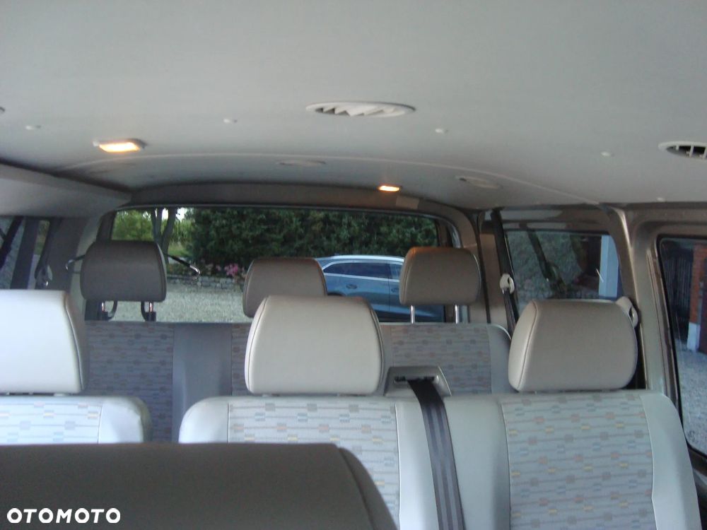 Volkswagen Transporter Caravelle Kurz Trendline - 25