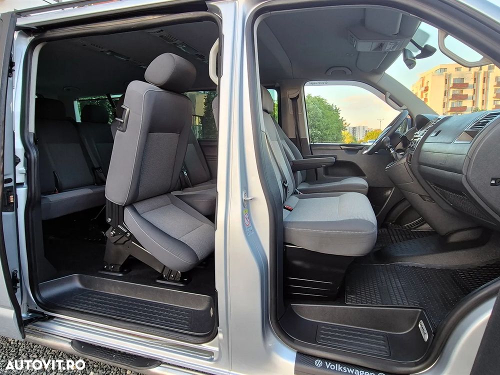 Volkswagen Caravelle - 6