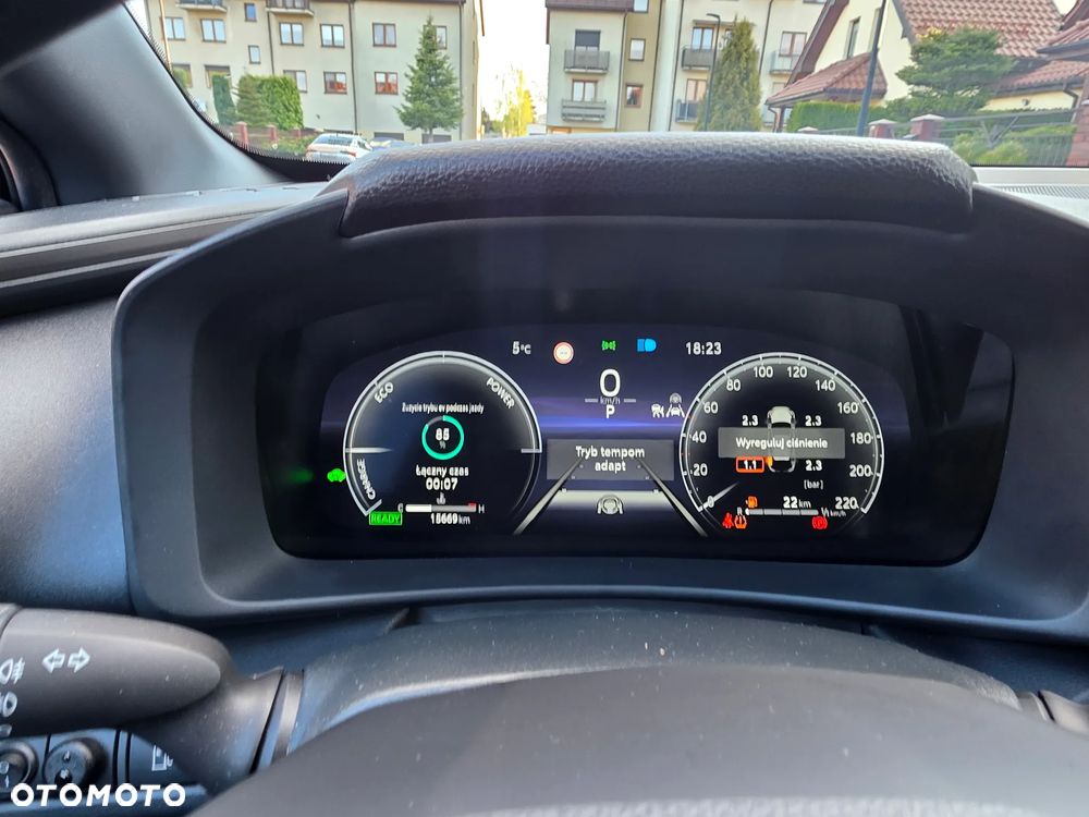 Toyota C-HR - 11