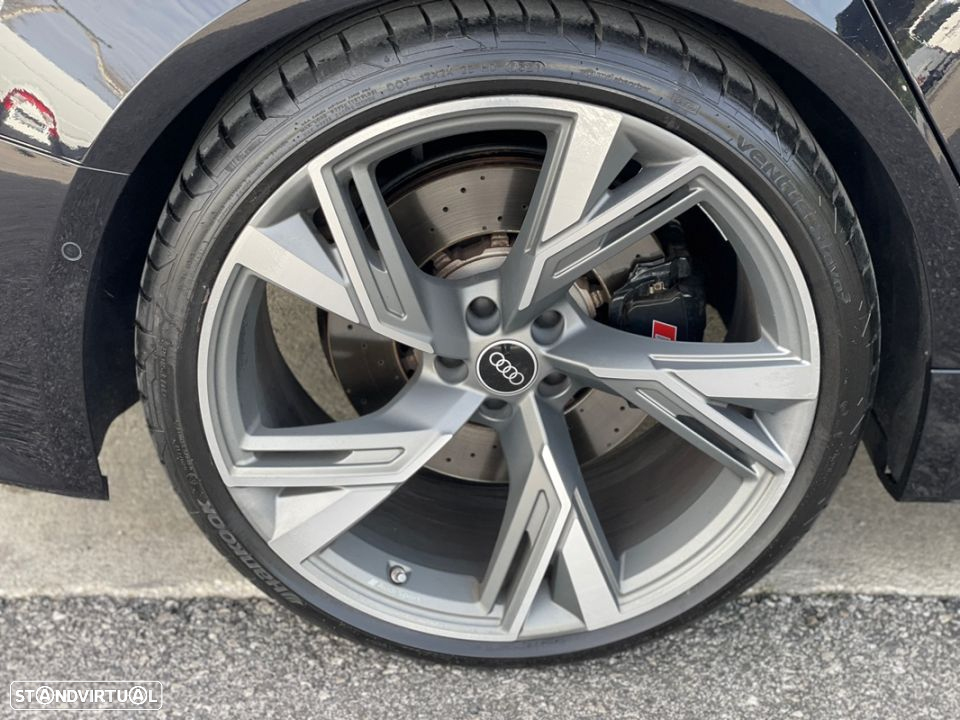 Audi RS6 Avant 4.0 TFSI quattro Tiptronic - 32