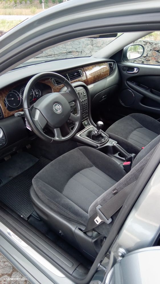 Jaguar X-Type SW 2.0 D Classic - 8