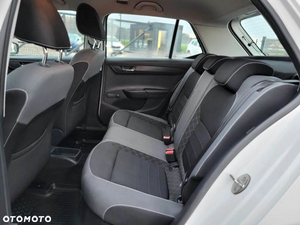 Skoda Fabia 1.0 Ambition - 14