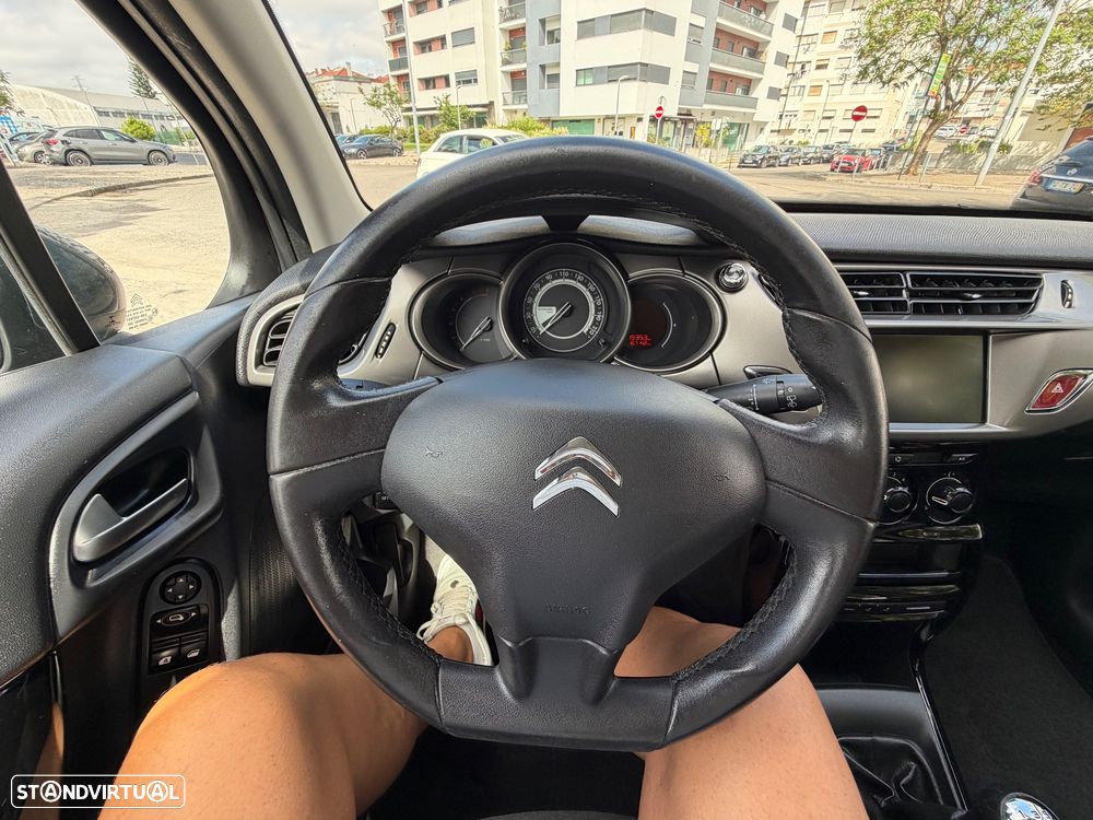 Citroën C3 1.6 BlueHDi Exclusive - 30
