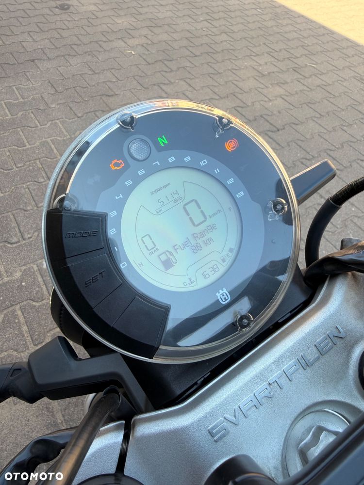 Husqvarna Svartpilen - 14