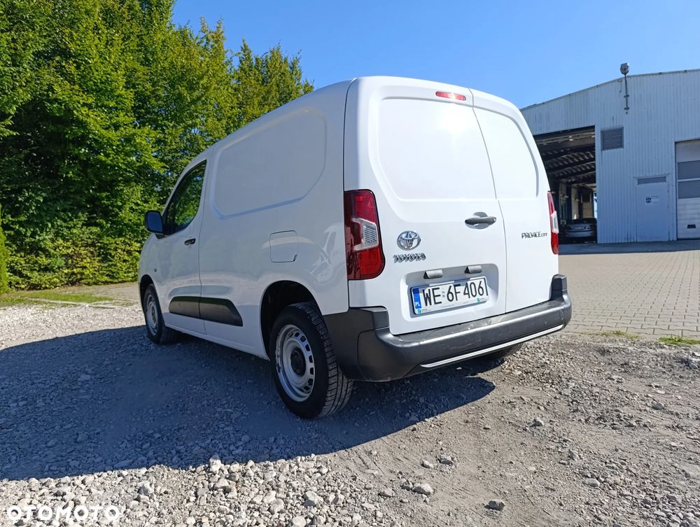 Toyota Proace City Furgon 2.3T - 13