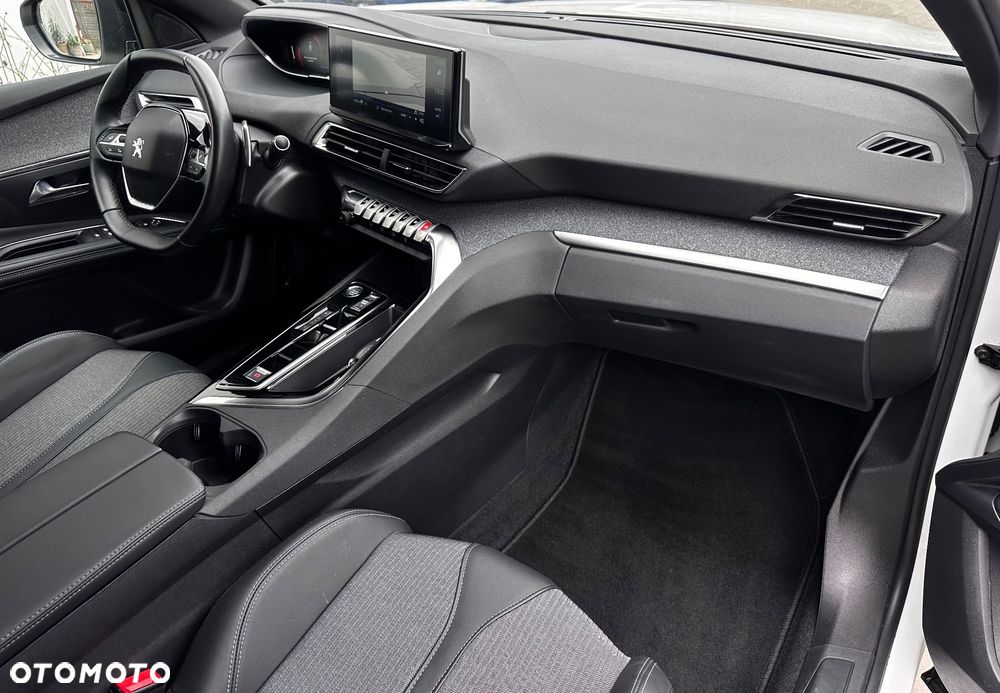 Peugeot 3008 PureTech 130 Stop & Start GPF EAT8 Allure - 29