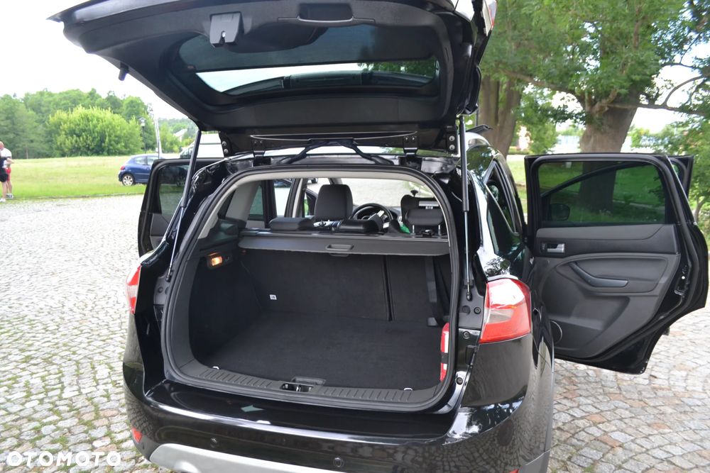 Ford Kuga 2.0 TDCi 2x4 Titanium - 31