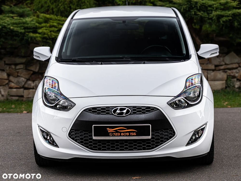 Hyundai ix20 1.4 Premium - 17