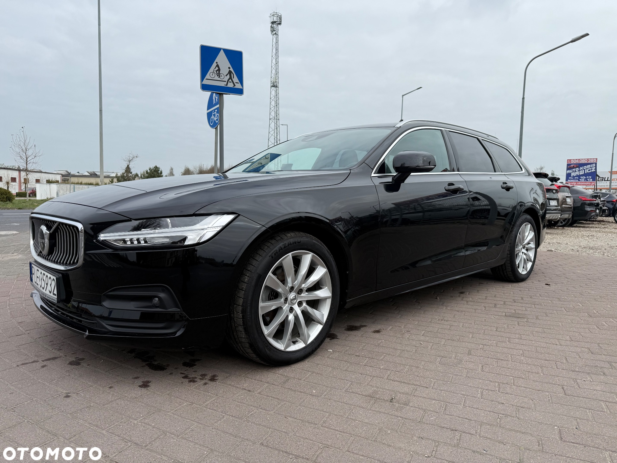 Volvo V90 B4 D Geartronic Momentum Pro - 24