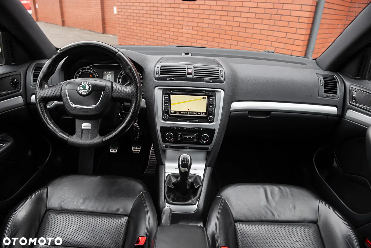 Skoda Octavia Combi RS - 28