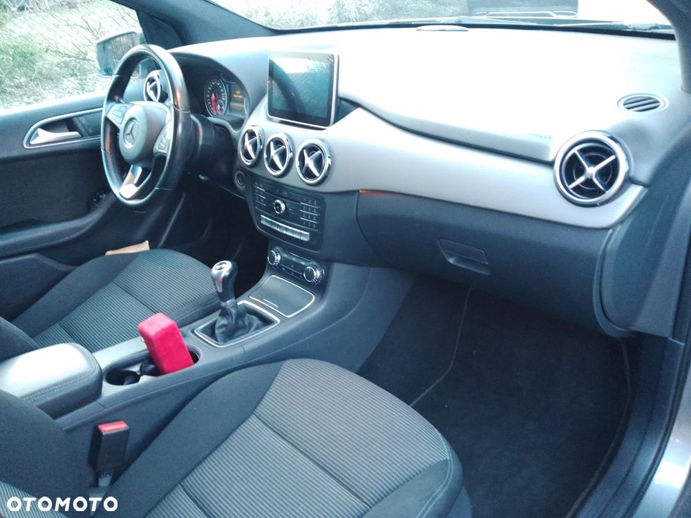 Mercedes-Benz Klasa B 180 Style - 4
