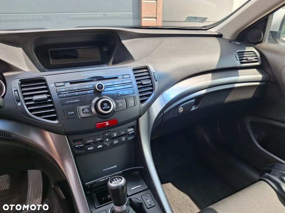 Honda Accord 2.0 Lifestyle - 13