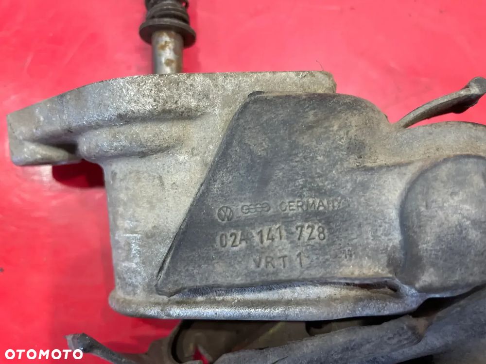 WYSPRZĘGLIK ŁAPA SPRZĘGŁA VW T4 02A141728 - 2