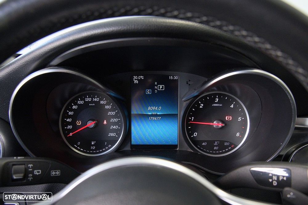 Mercedes-Benz C 220 d Avantgarde - 29
