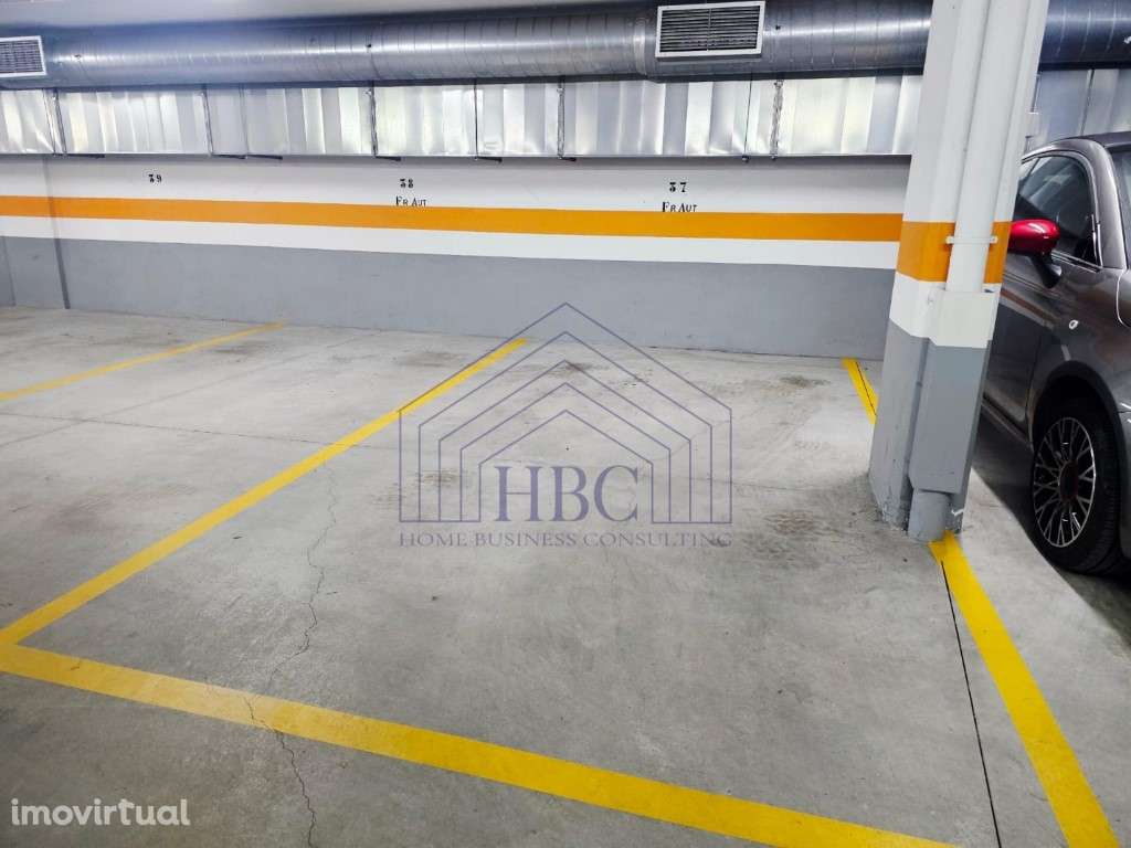 Lugar de Parqueamento para Venda - Quinta dos Barros | Lisboa - Grande imagem: 2/8