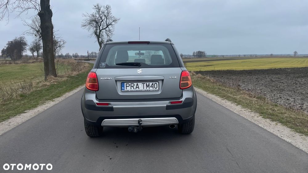 Suzuki SX4 - 4
