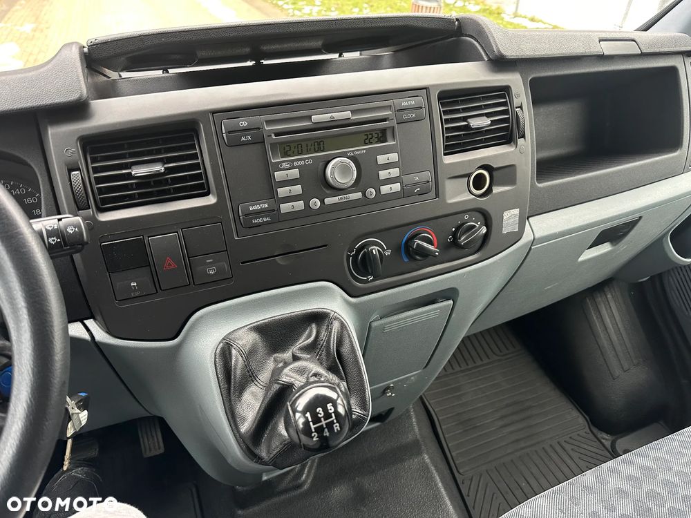 Ford TRANSIT - 11