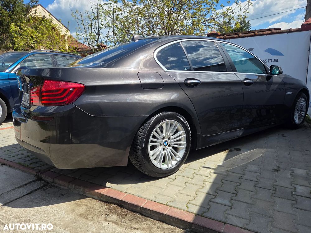 BMW Seria 5 520d Aut. Edition Fleet Sport - 11
