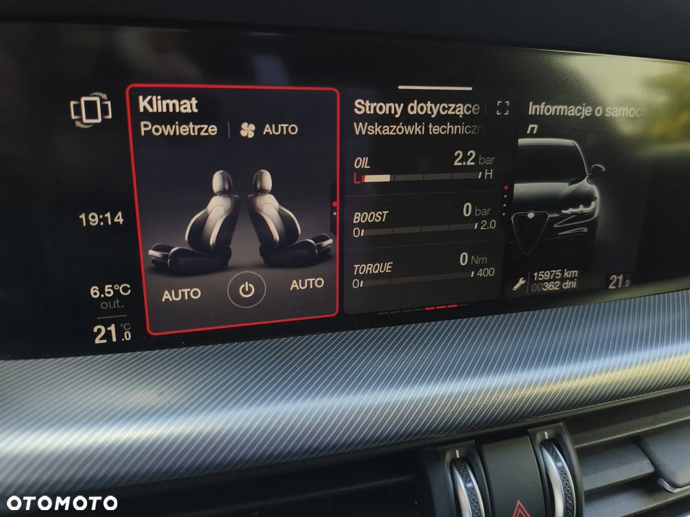Alfa Romeo Stelvio 2.0 Turbo 16V AT8-Q4 Veloce Ti - 29