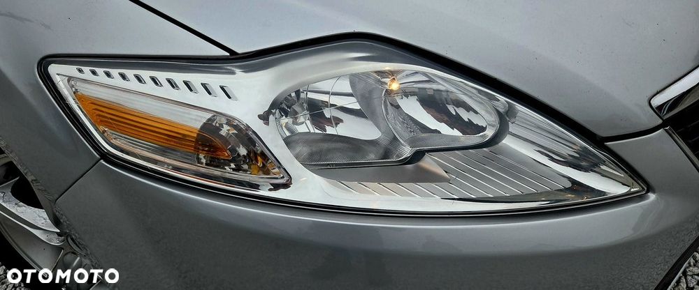 Ford Mondeo - 12