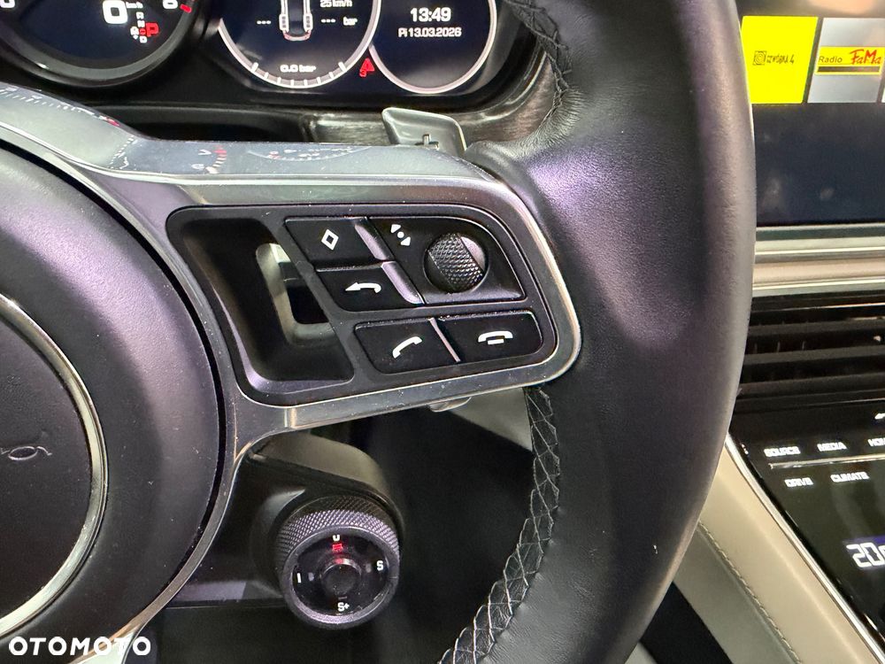 Porsche Panamera Turbo - 29