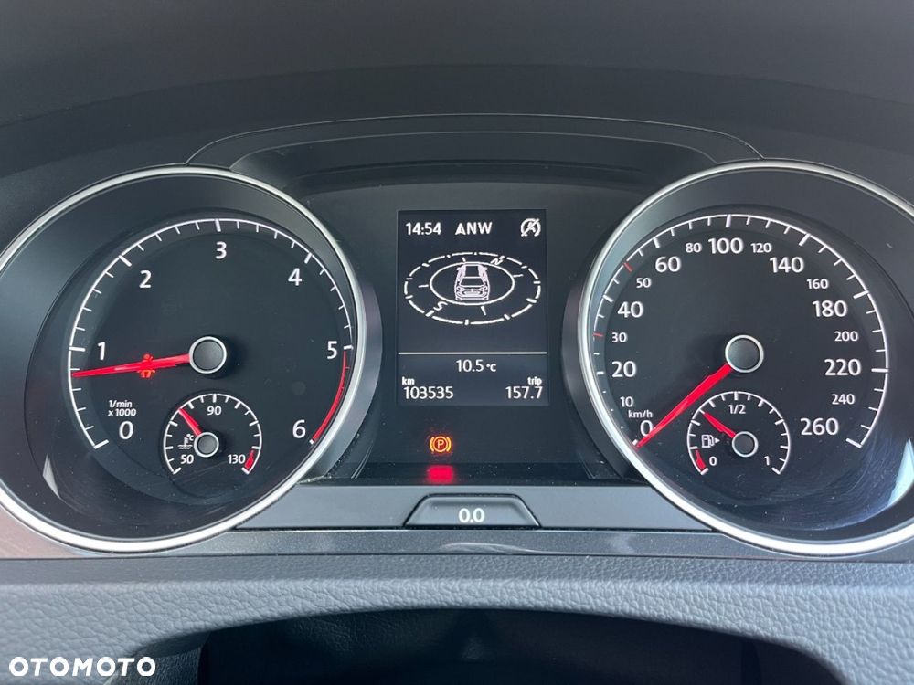 Volkswagen Golf Variant 2.0 TDI SCR Highline - 11