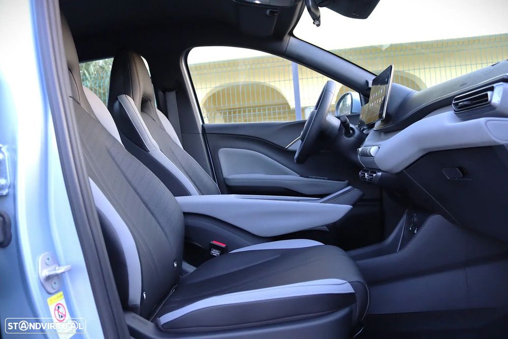 BYD Dolphin Surf 43.2 kWh Boost - 29