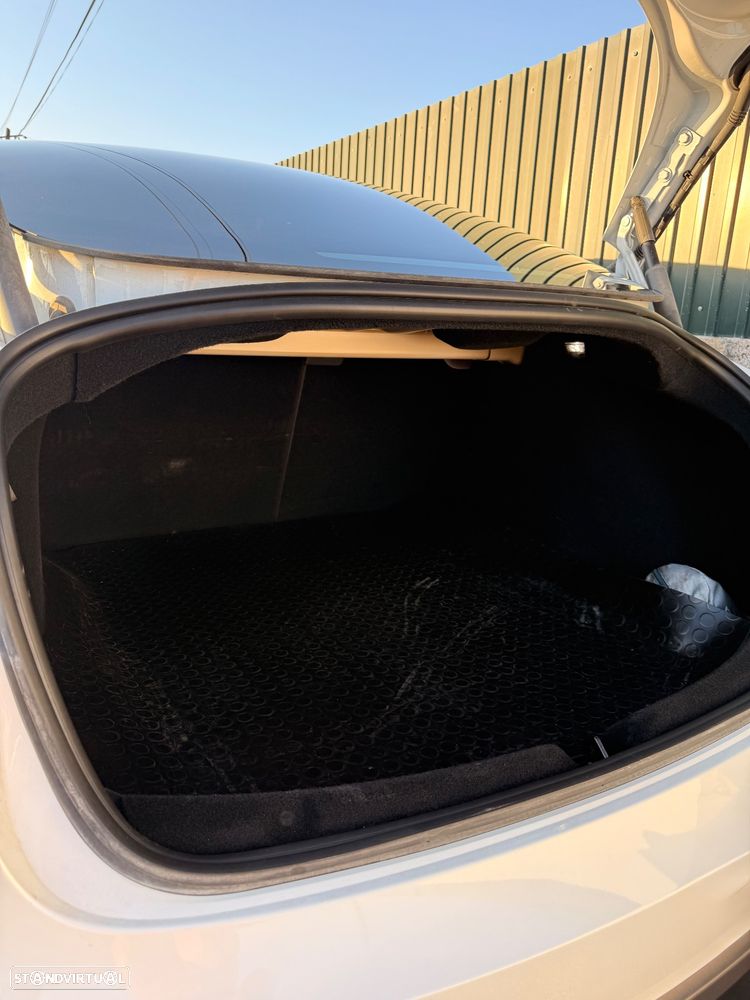 Tesla Model 3 Tração Traseira Premium - 12