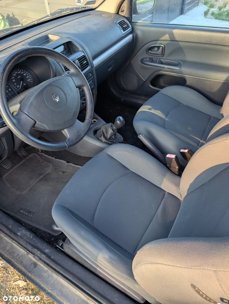 Renault Clio - 6