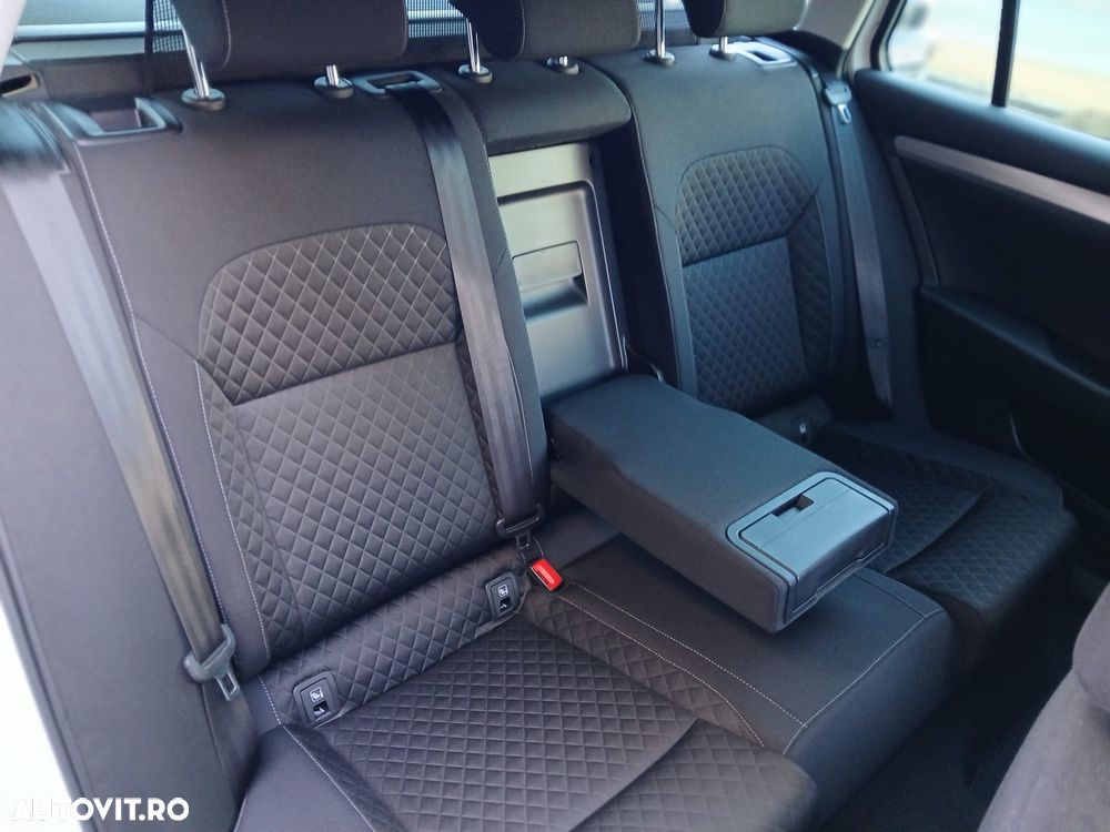 Skoda Superb 2.0 TDI DSG Style - 29