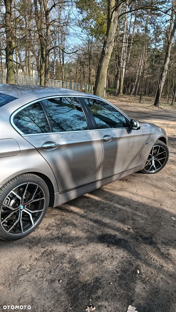 BMW Seria 5 525d xDrive - 1