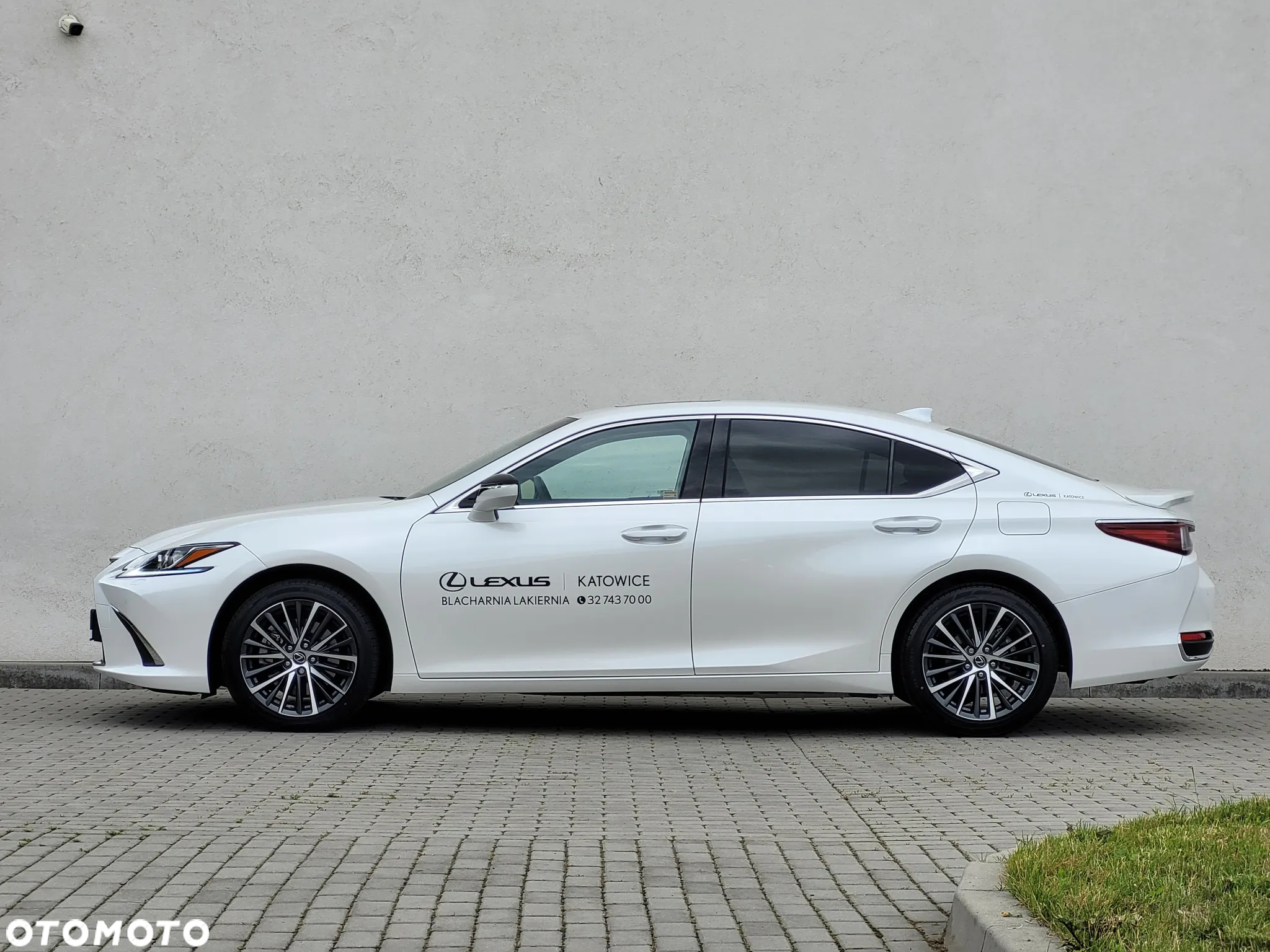 Lexus ES - 8