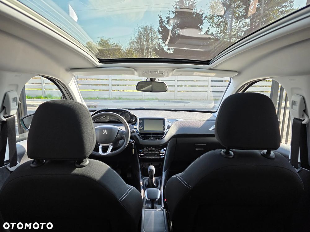 Peugeot 2008 PureTech 110 Style - 6