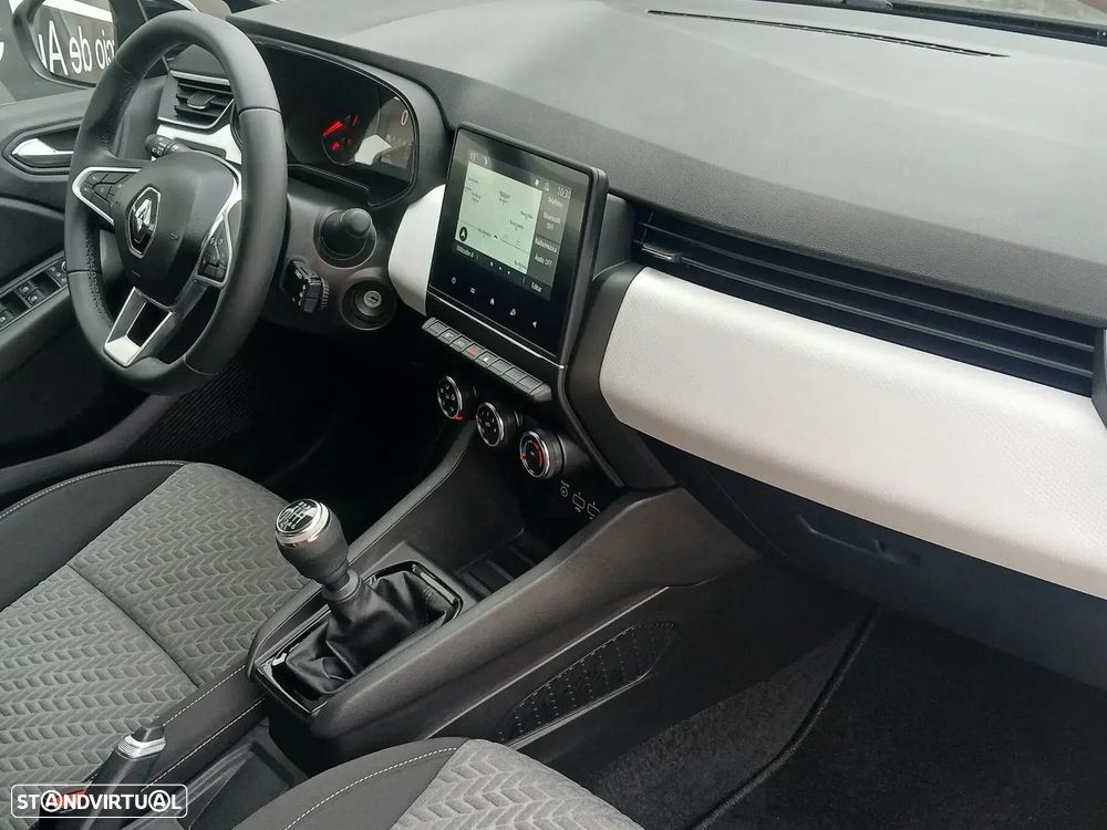 Renault Clio - 18