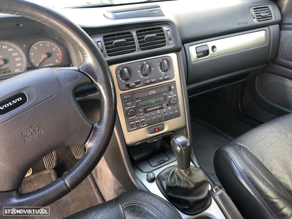 Volvo C70 Coupé 2.0 HT - 3