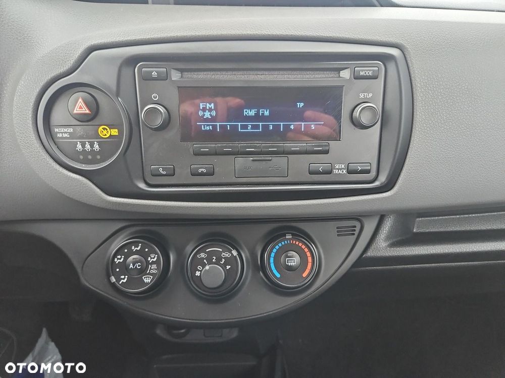 Toyota Yaris - 15