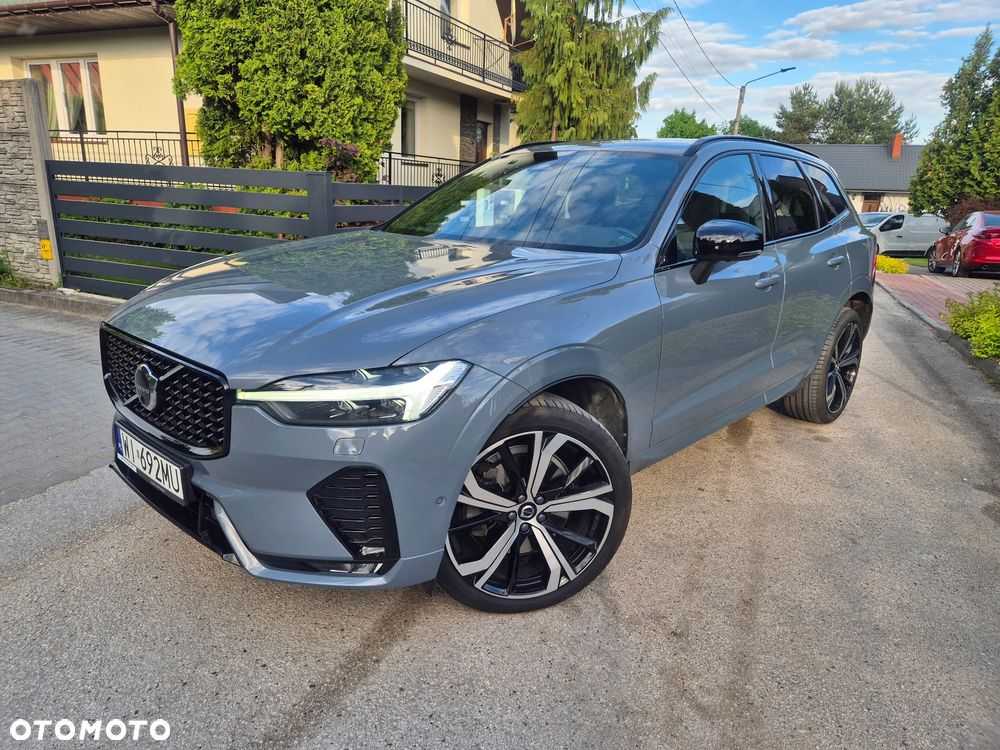 Volvo XC 60 B4 D AWD Plus Dark - 2