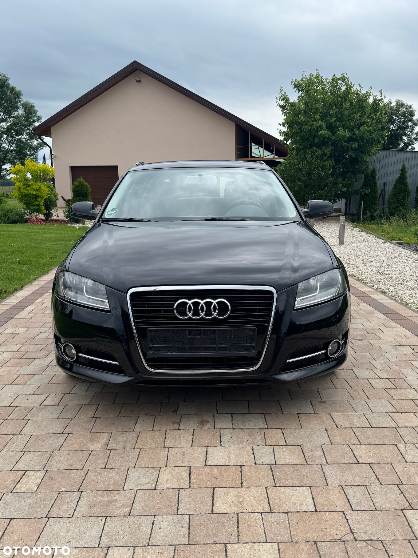 Audi A3 1.6 TDI Ambiente - 2