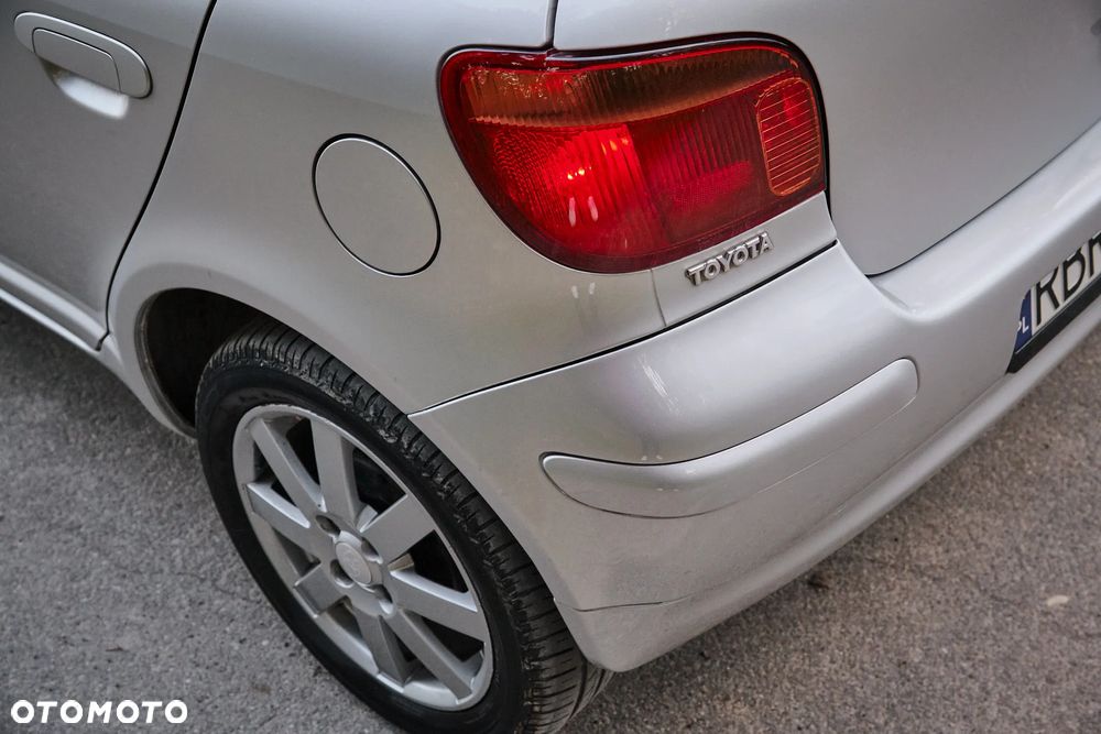 Toyota Yaris 1.3 VVT-i Executive - 5