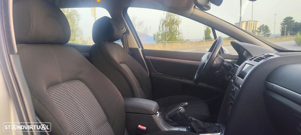 Peugeot 407 SW 1.6 HDi Premium - 17