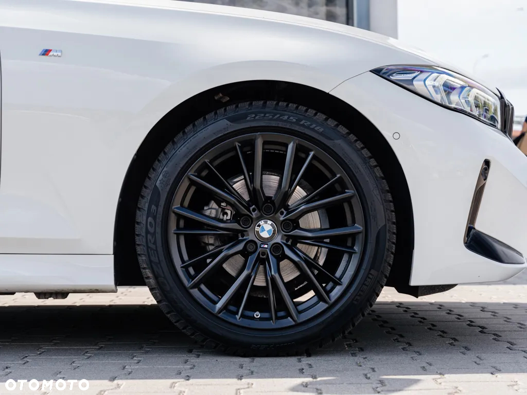 BMW Seria 3 318i M Sport - 5