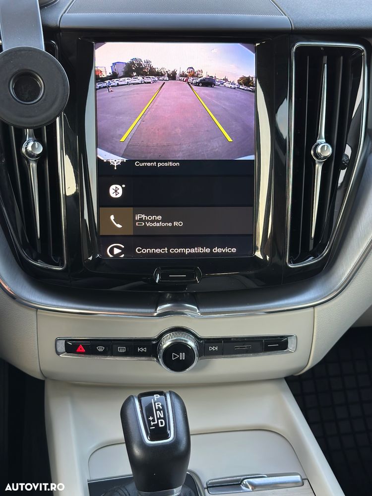 VOLVO XC60 2019 — imagine 8