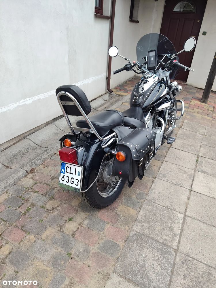 Suzuki Intruder - 7