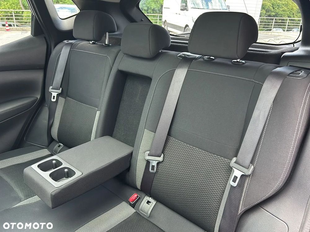 Nissan Qashqai 1.3 DIG-T N-Connecta - 18